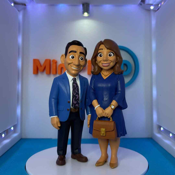 Estos son Juan y Paqui convertidos en figuras al puro estilo MiniPix3D. 
¡Una pareja guapísima!